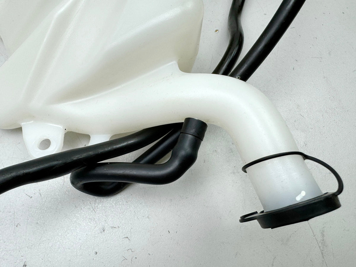 TRIUMPH SPEED TRIPLE 1050R ABS NN01 Kühlmittelbehälter Ausgleichsbehälter Kühler