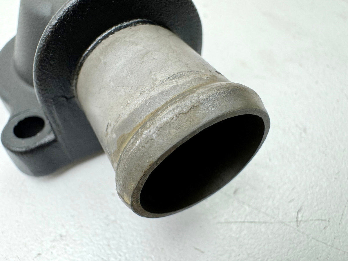 TRIUMPH SPEED TRIPLE 1050 R ABS NN01 Thermostat Thermostat Housing for Engine