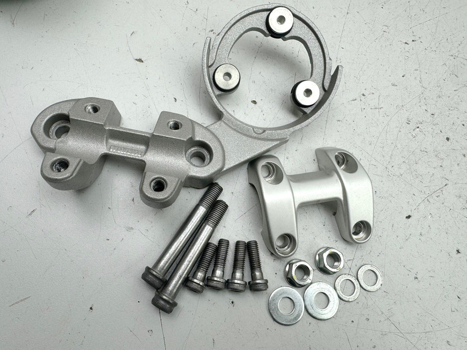DUCATI Scrambler 800 Classic K100 AA Halterung Lenker Tacho Klemmung Träger