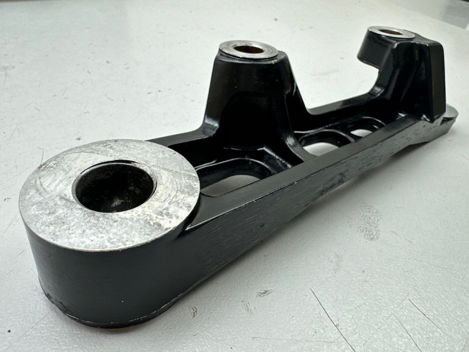 YAMAHA XJ 600S RJ01 DIVERSION Bremsankerplatte Halter Bremssattel hinten Träger