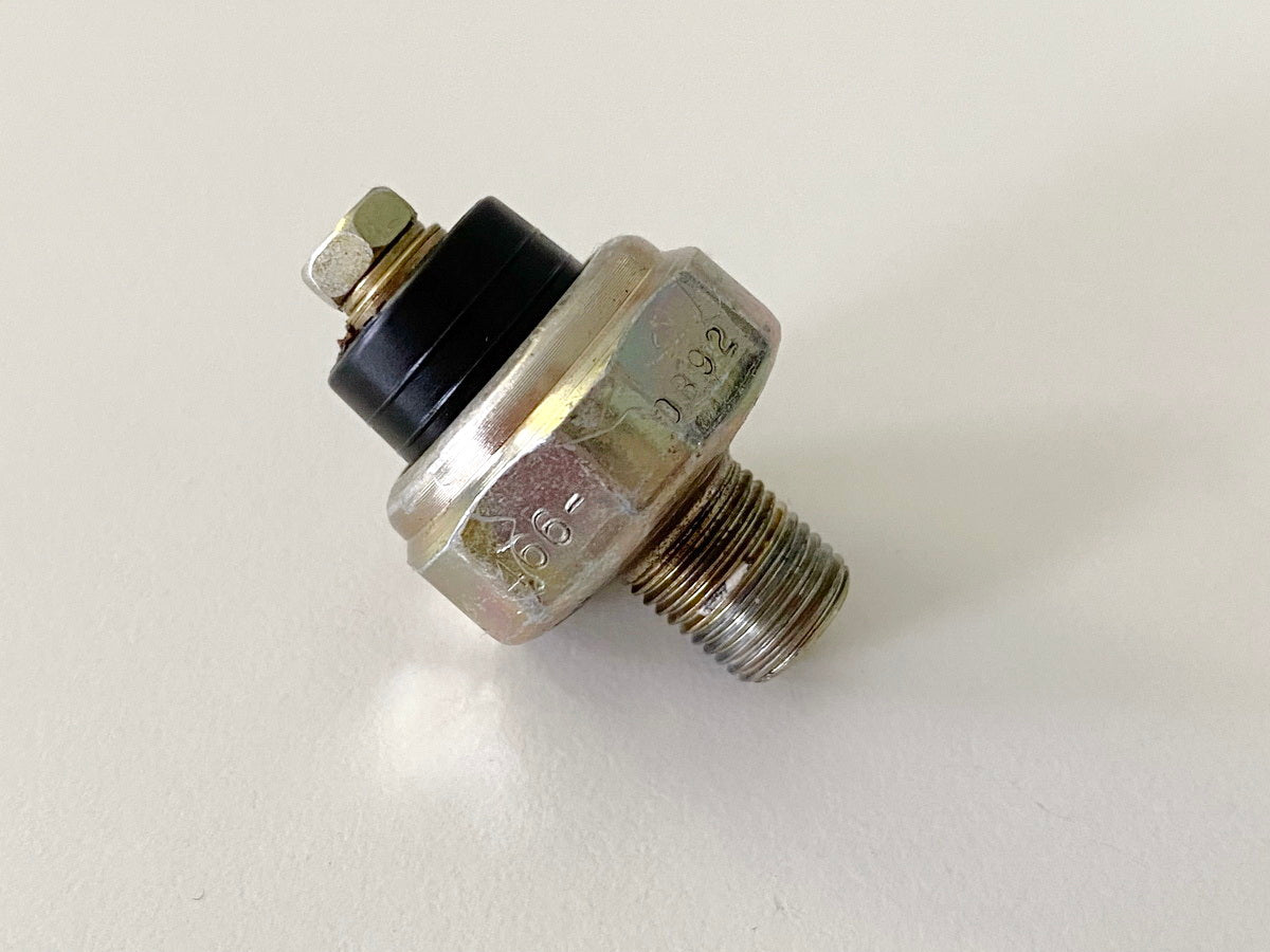 Kawasaki EL 252 EL 250B Eliminator Öldruckschalter (für Motor)