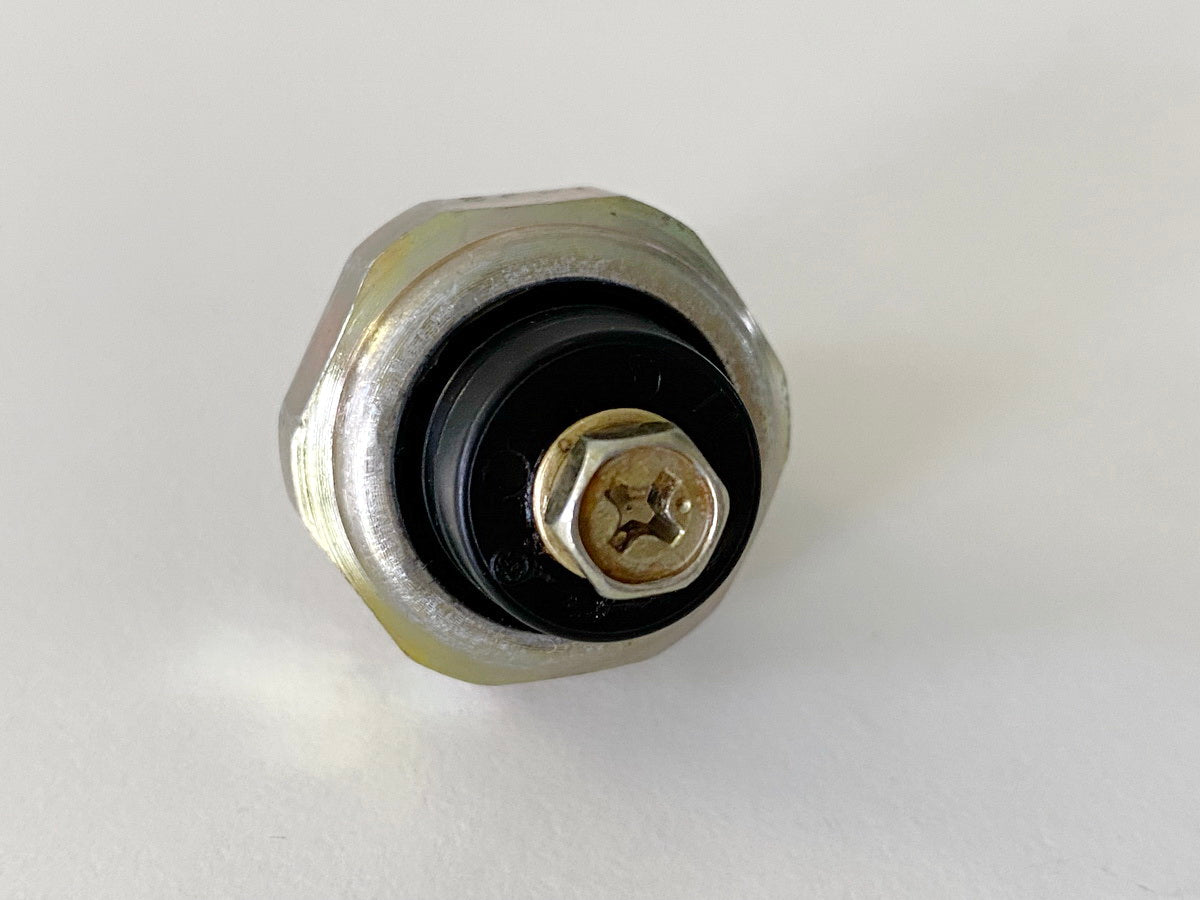 Kawasaki EL 252 EL 250B Eliminator Öldruckschalter (für Motor)