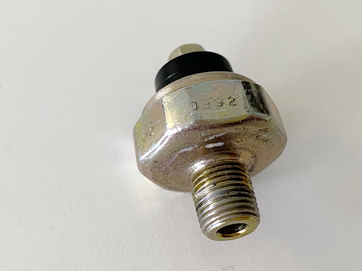 Kawasaki EL 252 EL 250B Eliminator Öldruckschalter (für Motor)