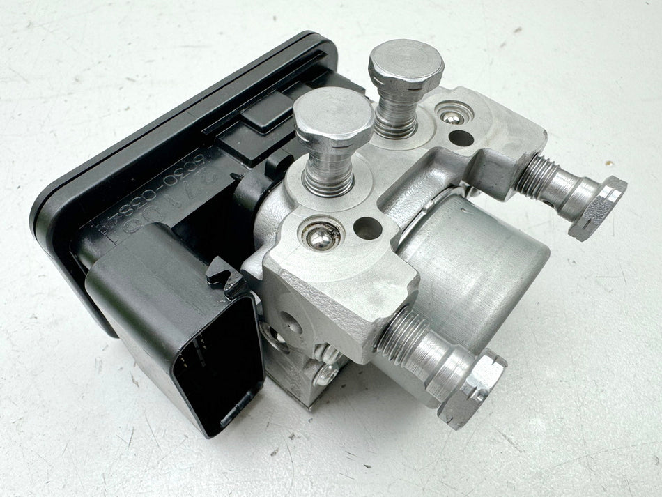 TRIUMPH SPEED TRIPLE 1050 R ABS NN01 ABS Pump Pressure Modulator Control Unit
