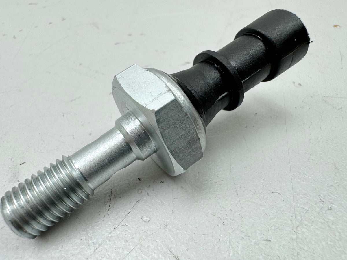 TRIUMPH SPEED TRIPLE 1050 R ABS NN01 Öldruckschalter für Motor Zylinderkopf