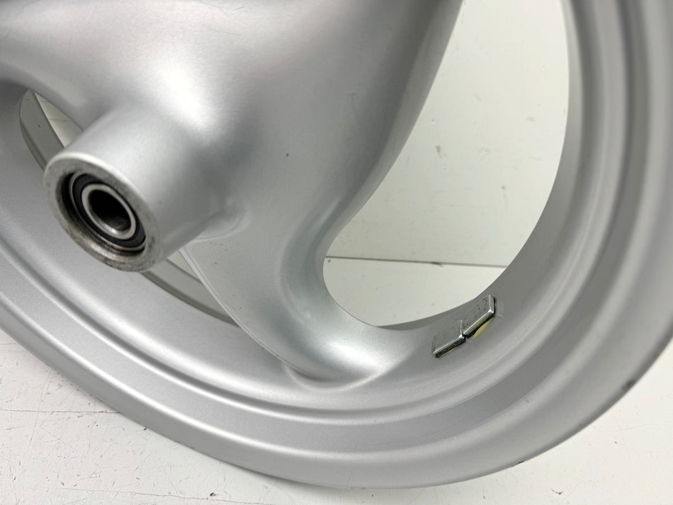 BMW C1 125 200 ABS Llanta delantera Rueda delantera sin golpes J 13 x MT 3.50