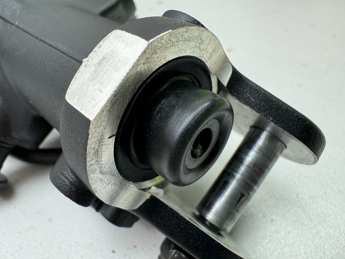 TRIUMPH SPEED TRIPLE 1050R ABS NN01 Cilindro maestro de freno delantero Bomba de freno Brembo