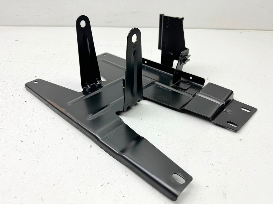 BMW C1 125 200 ABS Mounting ABS Pump Reservoir Wiper Fluid Holder Plate Carrier