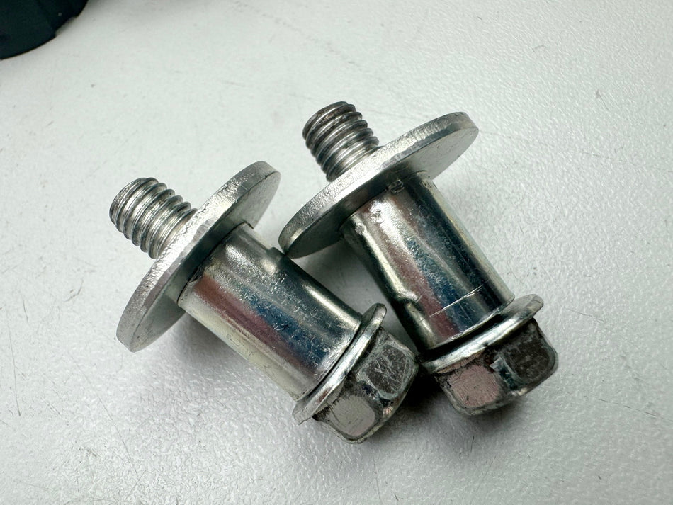 KAWASAKI VN 900 B 11A CLASSIC Gummi Dämpfer für Tank Puffer Schraube Halter