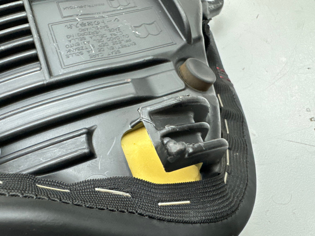 TRIUMPH SPEED TRIPLE 1050 R ABS NN01 Rider's Seat Original Front Seat