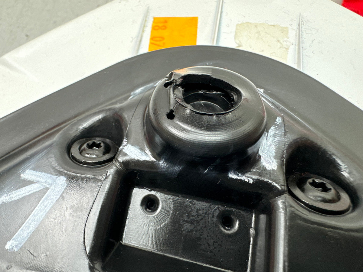 TRIUMPH SPEED TRIPLE 1050 R ABS NN01 Soziusabdeckung Höcker Sitzkeil Abdeckung