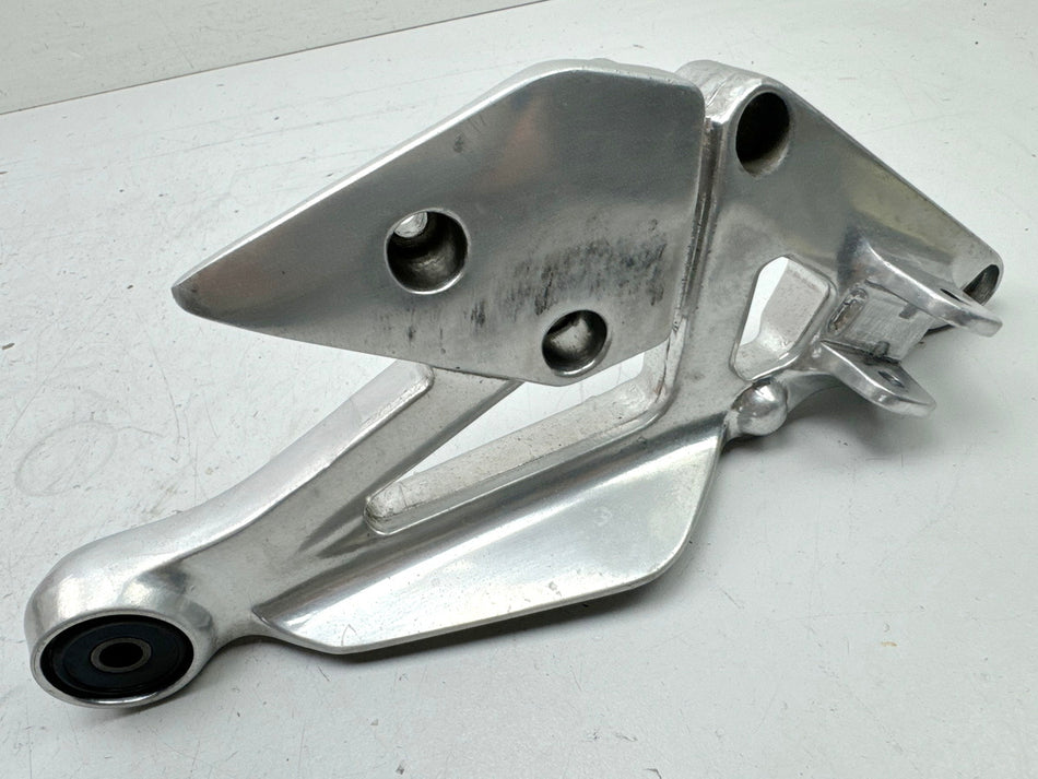 YAMAHA XJ 600S RJ01 DIVERSION Fußrastenplatte Fahrer rechts Halter Fußraste