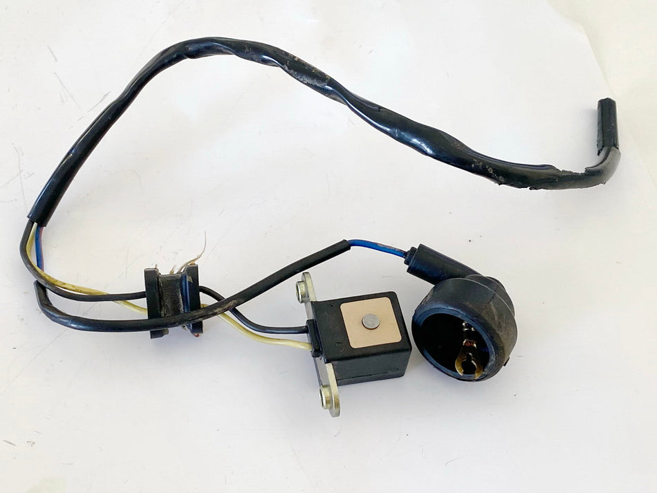 KAWASAKI ZX-7R ZX750P N Impulsgeber Zündung Pick UP  (für Motor) 96-03