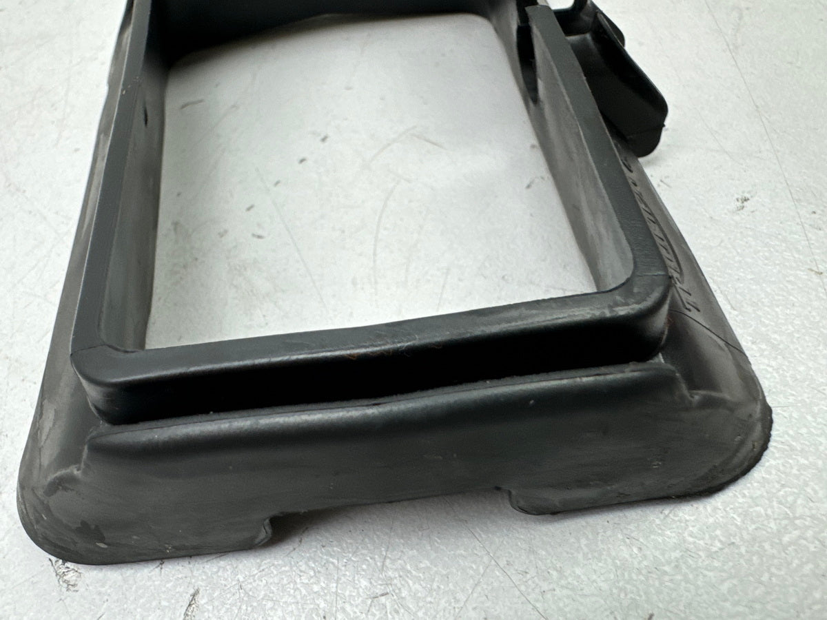 TRIUMPH SPEED TRIPLE 1050 R ABS NN01 Seal Subframe Front Rubber Cover