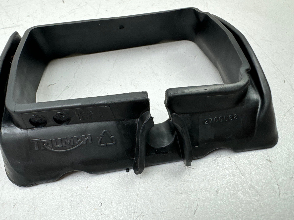 TRIUMPH SPEED TRIPLE 1050 R ABS NN01 Seal Subframe Front Rubber Cover
