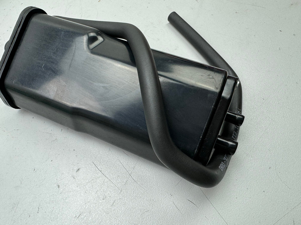 TRIUMPH SPEED TRIPLE 1050 R ABS NN01 Aktivkohlefilter Kohlefilter Box Behälter