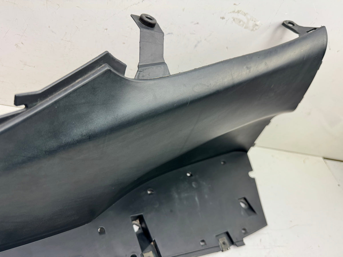 BMW C1 125 200 ABS Verkleidung Tunnel rechts Abdeckung Fußraum Cover Trittbrett
