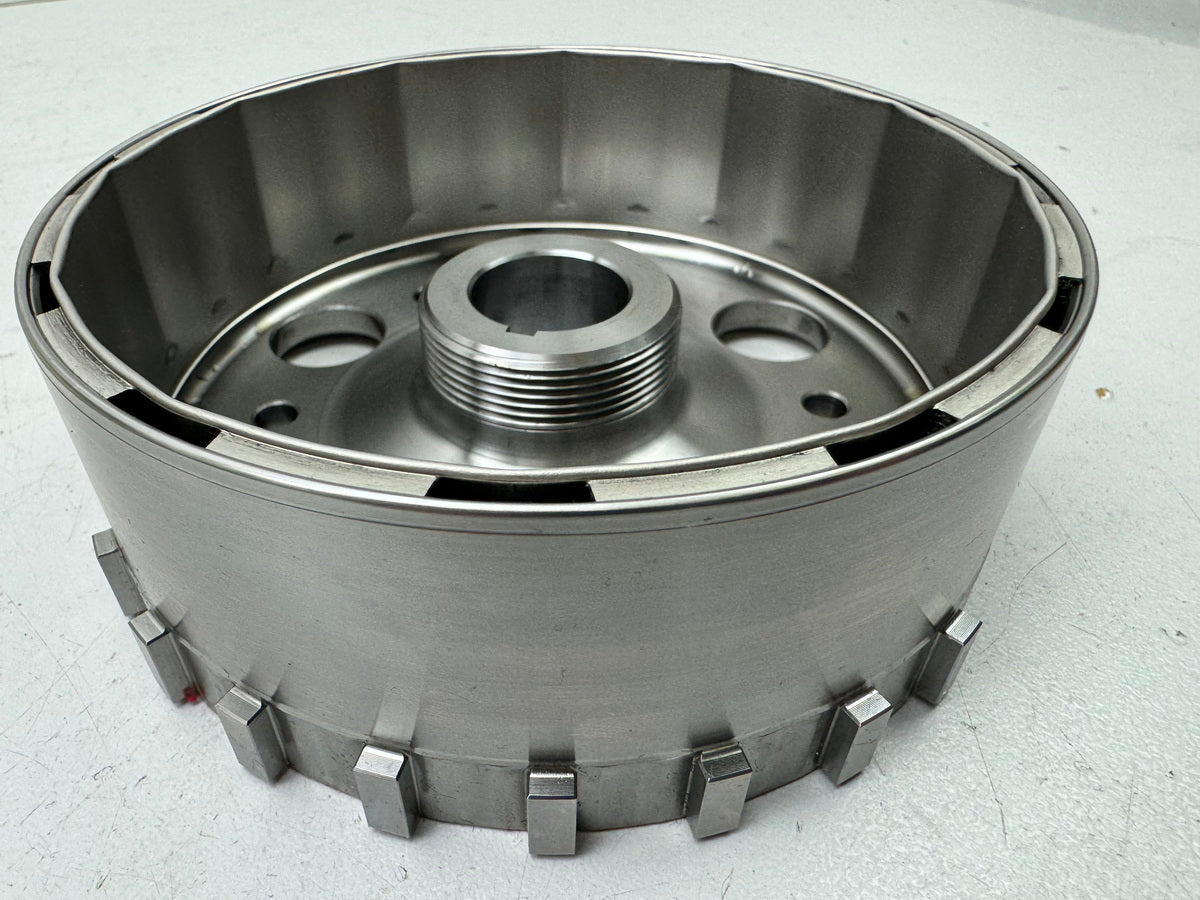 TRIUMPH SPEED TRIPLE 1050 R ABS NN01 Lima Rotor Polrad Lichtmaschine Schwungrad