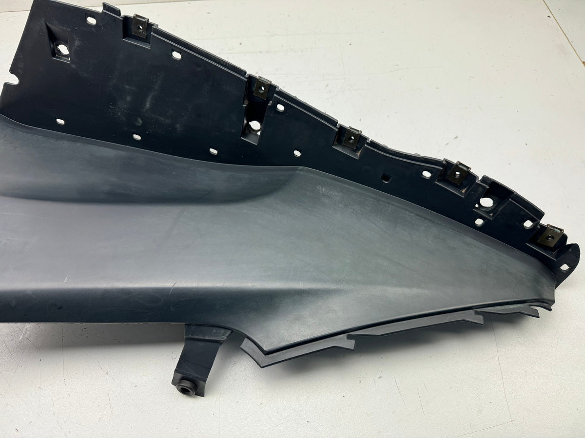 BMW C1 125 200 ABS Verkleidung Tunnel rechts Abdeckung Fußraum Cover Trittbrett