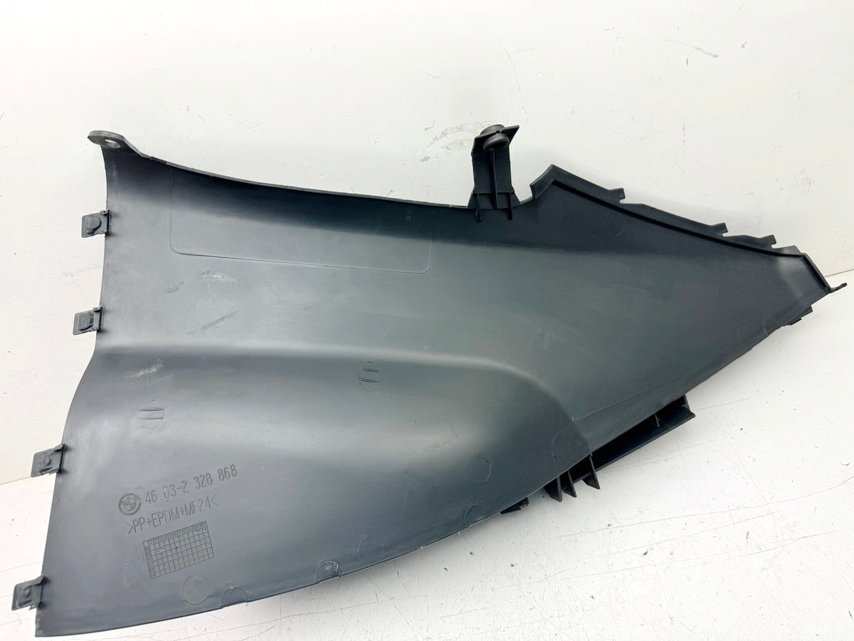 BMW C1 125 200 ABS Verkleidung Tunnel rechts Abdeckung Fußraum Cover Trittbrett