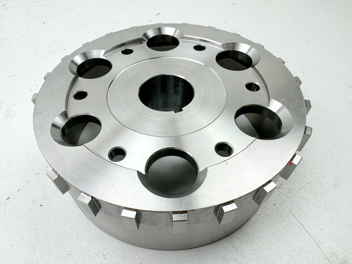 TRIUMPH SPEED TRIPLE 1050 R ABS NN01 Lima Rotor Polrad Lichtmaschine Schwungrad