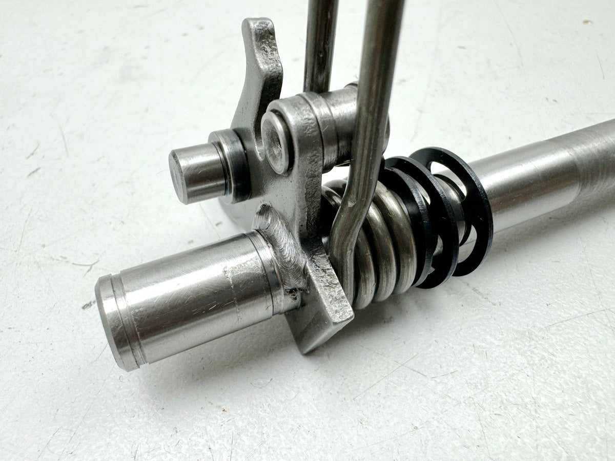 TRIUMPH SPEED TRIPLE 1050 R ABS NN01 Schaltwelle für Schalthebel Getriebe Motor