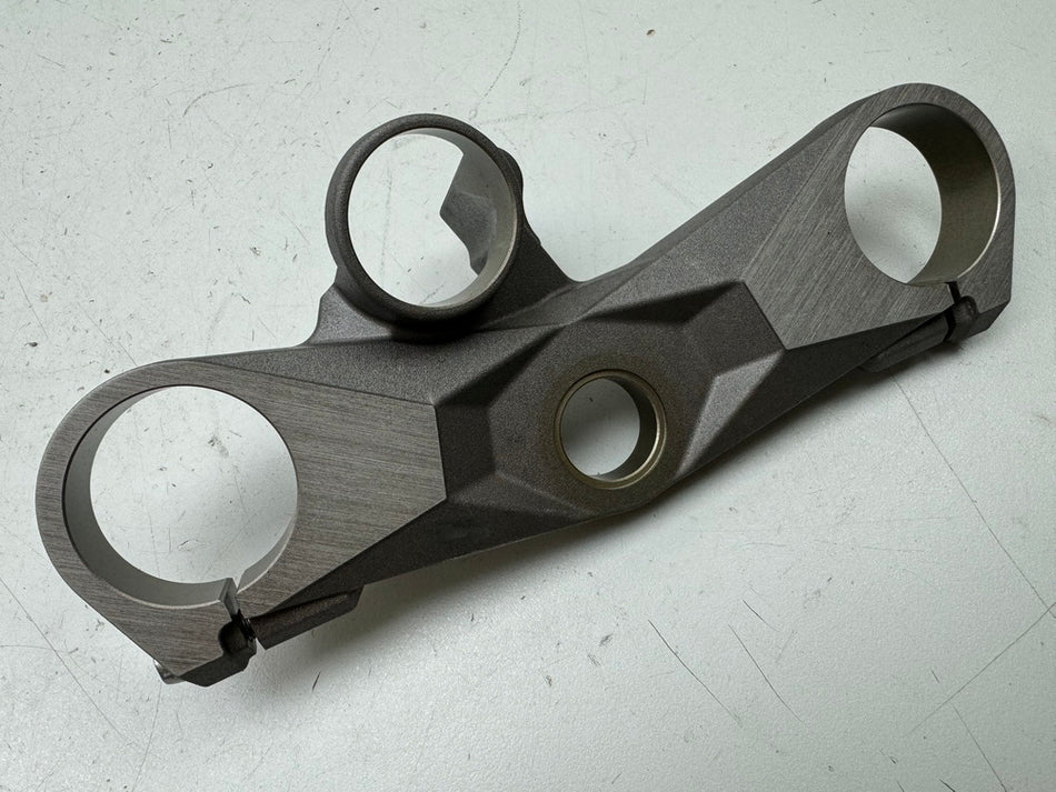 KAWASAKI ZX-10R ZXT00D Gabelbrücke oben für Gabel Gabelholm Tauchrohr 06-07