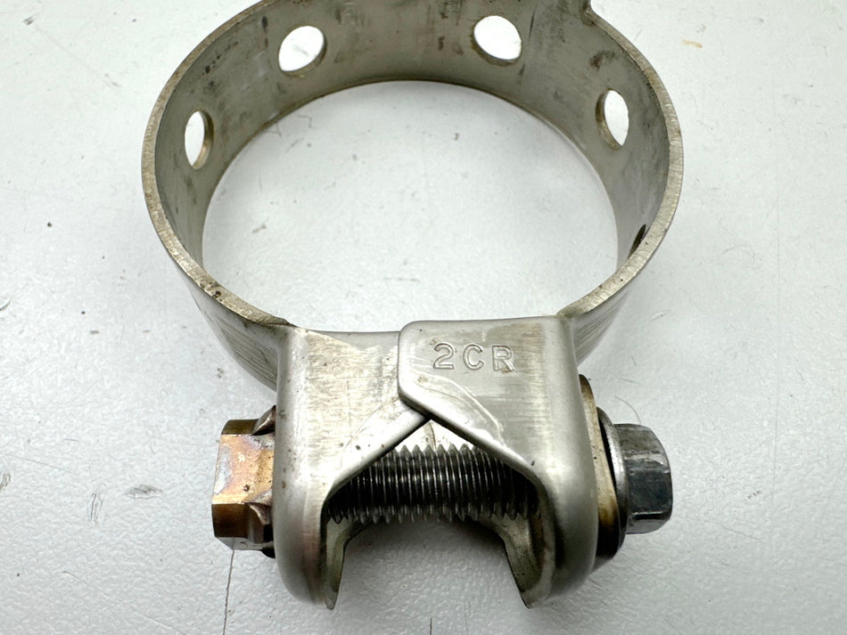 YAMAHA MTN 1000 MT10 RN78 Auspuffschelle rechts Schelle Krümmer zu Sammler