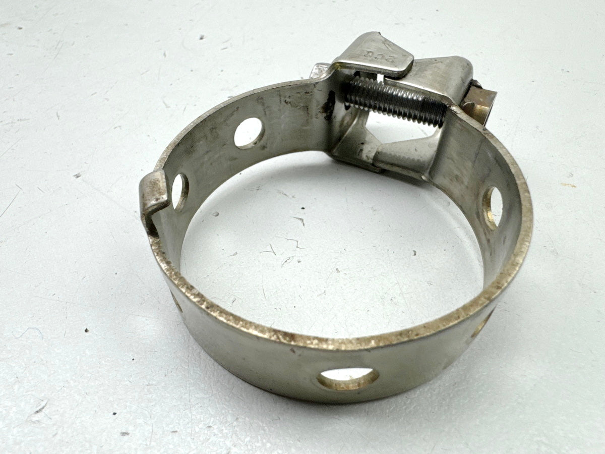YAMAHA MTN 1000 MT10 RN78 Exhaust clamp right manifold to collector clamp
