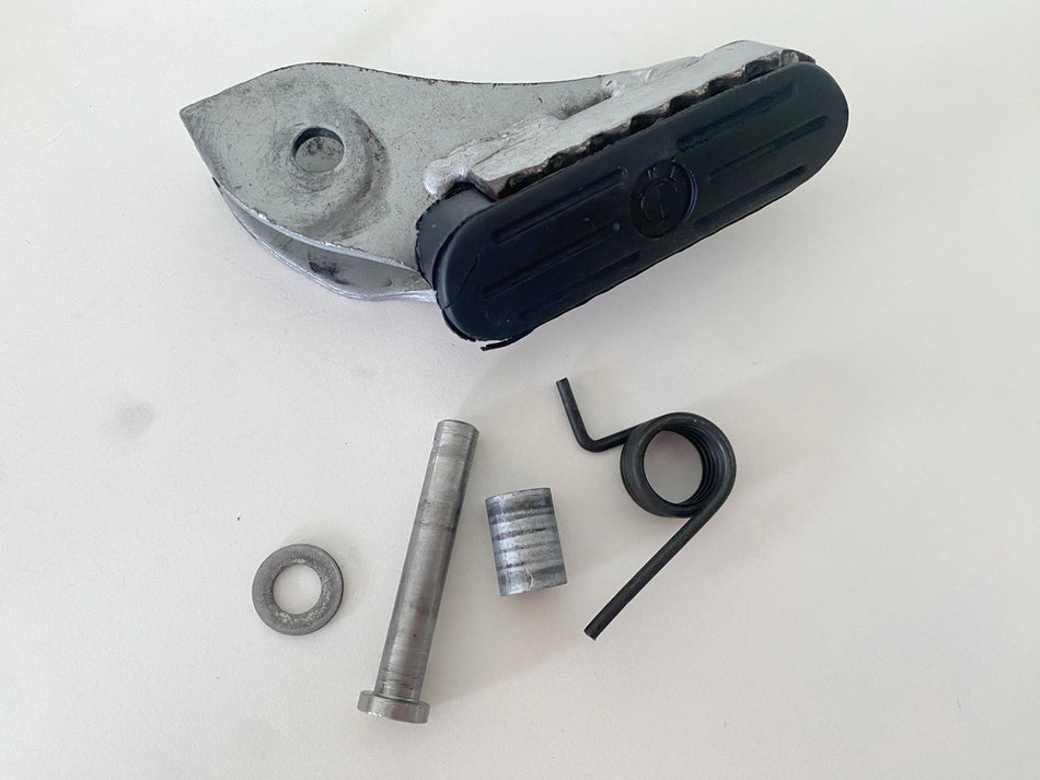 BMW R 1100 GS 259 850 Fußraste Fahrer rechts Fußrastengummi original Footrest