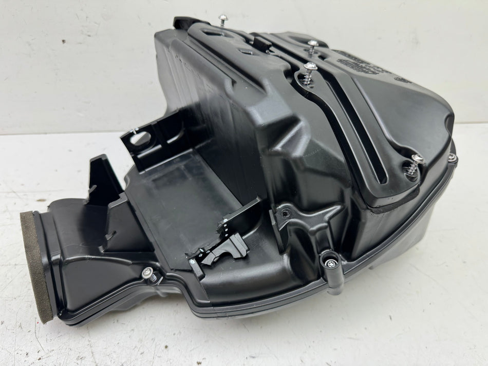 TRIUMPH SPEED TRIPLE 1050 R ABS NN01 Airbox Air Filter Box Air Filter Housing
