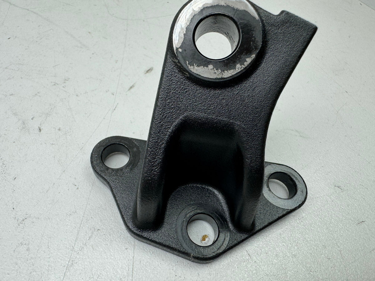 TRIUMPH SPEED TRIPLE 1050 R ABS NN01 Seitenständer orig. Halter Zugfeder Ständer