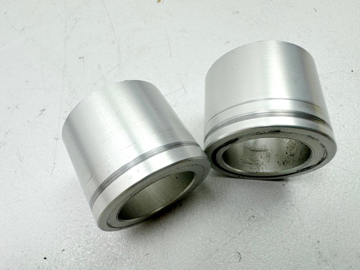TRIUMPH SPEED TRIPLE 1050 R ABS NN01 Spacer Sleeve Front Axle Rim Spacer