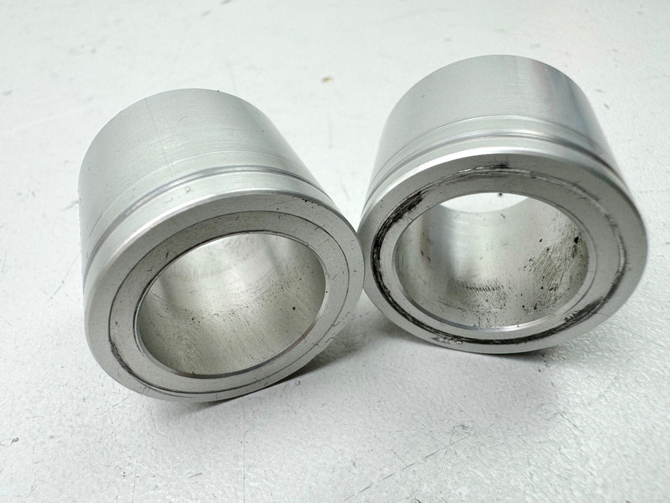TRIUMPH SPEED TRIPLE 1050 R ABS NN01 Spacer Sleeve Front Axle Rim Spacer