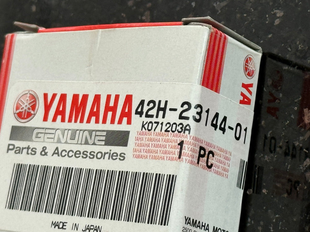 YAMAHA XV Virago original Staubdichtung Dichtung Gabel 1 Stück 42H-23144-01 NEU