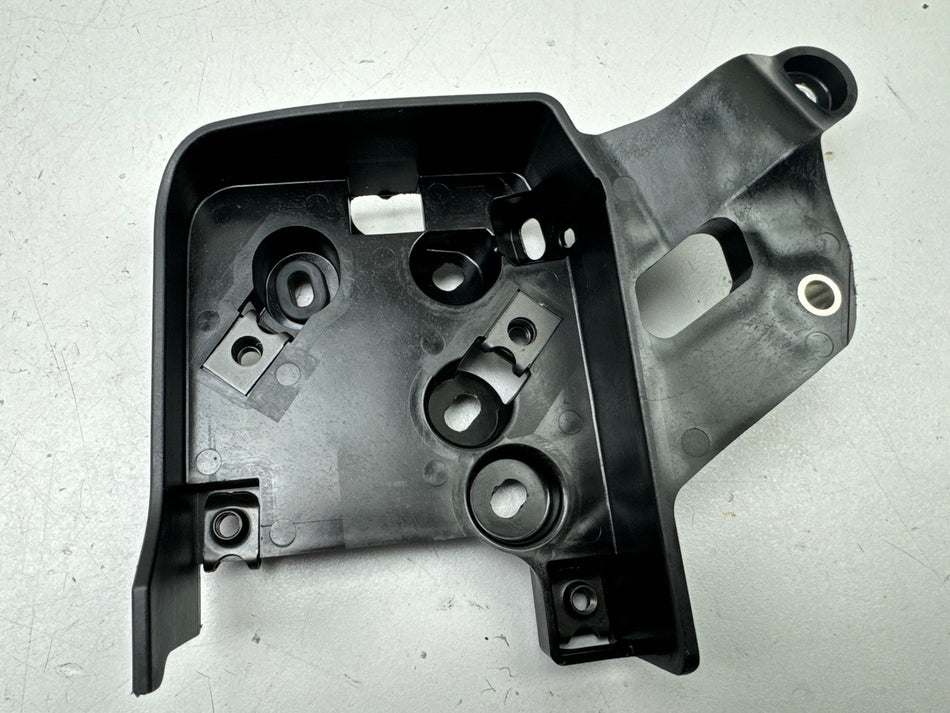 YAMAHA MTN 1000 MT10 RN78 Soporte Regulador de voltaje Placa de sujeción Soporte de admisión