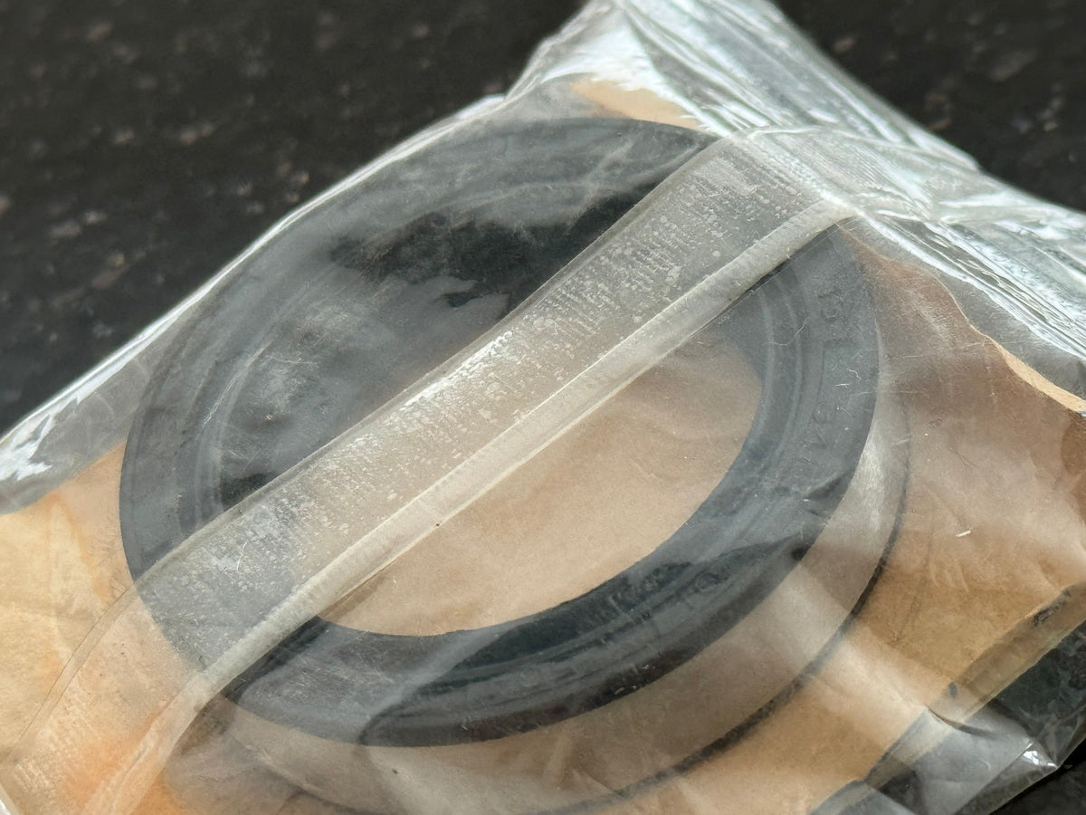 YAMAHA DT RD original Oil Seal Front Fork 584-23145-50 - NEW