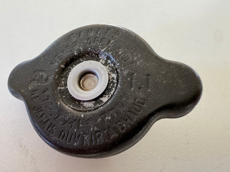 KAWASAKI ZX-10R ZXT00D Kühlerdeckel Deckel Verschluß Einfüllstutzen Kühler 06-07