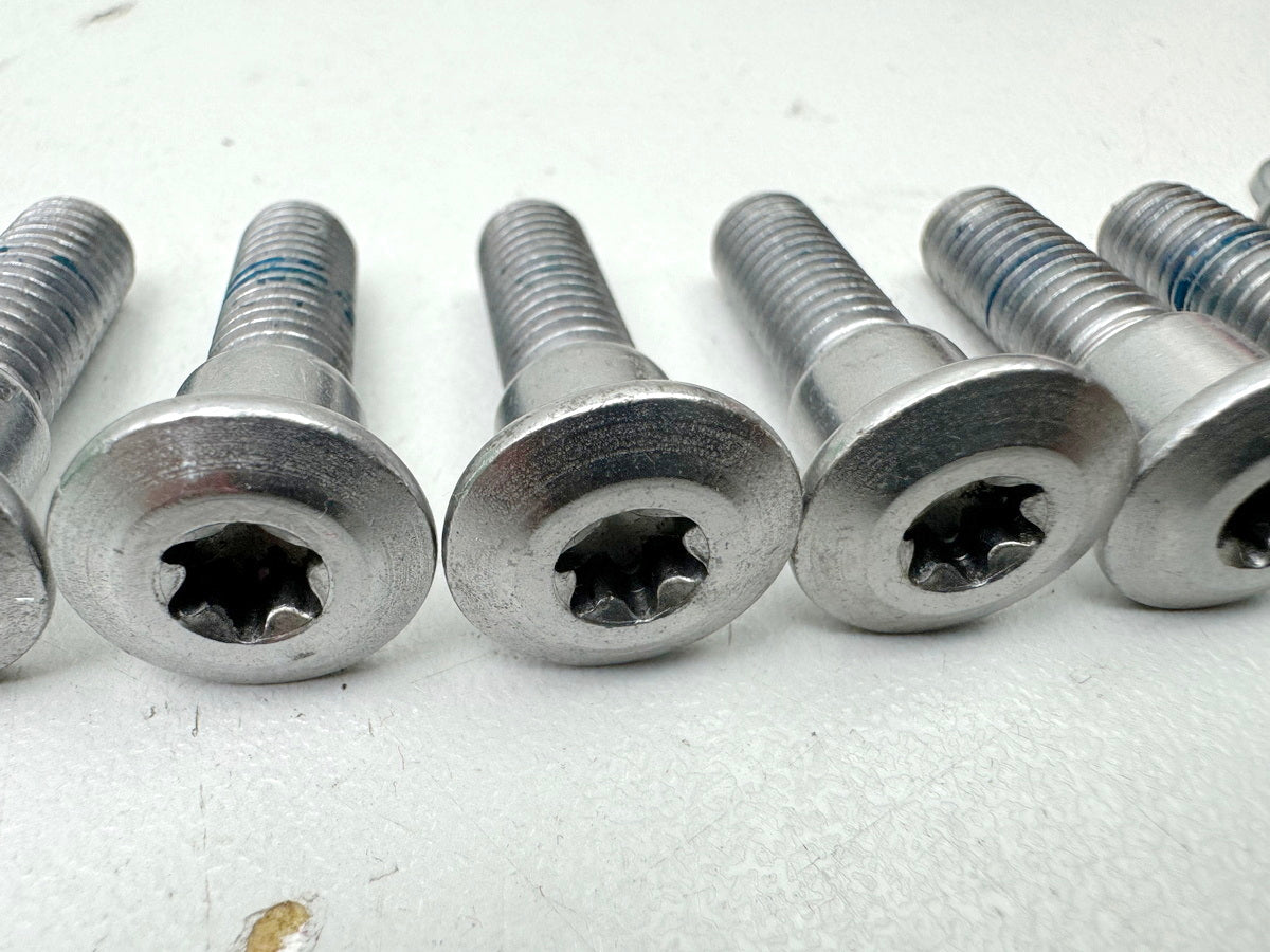 TRIUMPH SPEED TRIPLE 1050R ABS NN01 Screws Brake Disc front & rear (Rim)