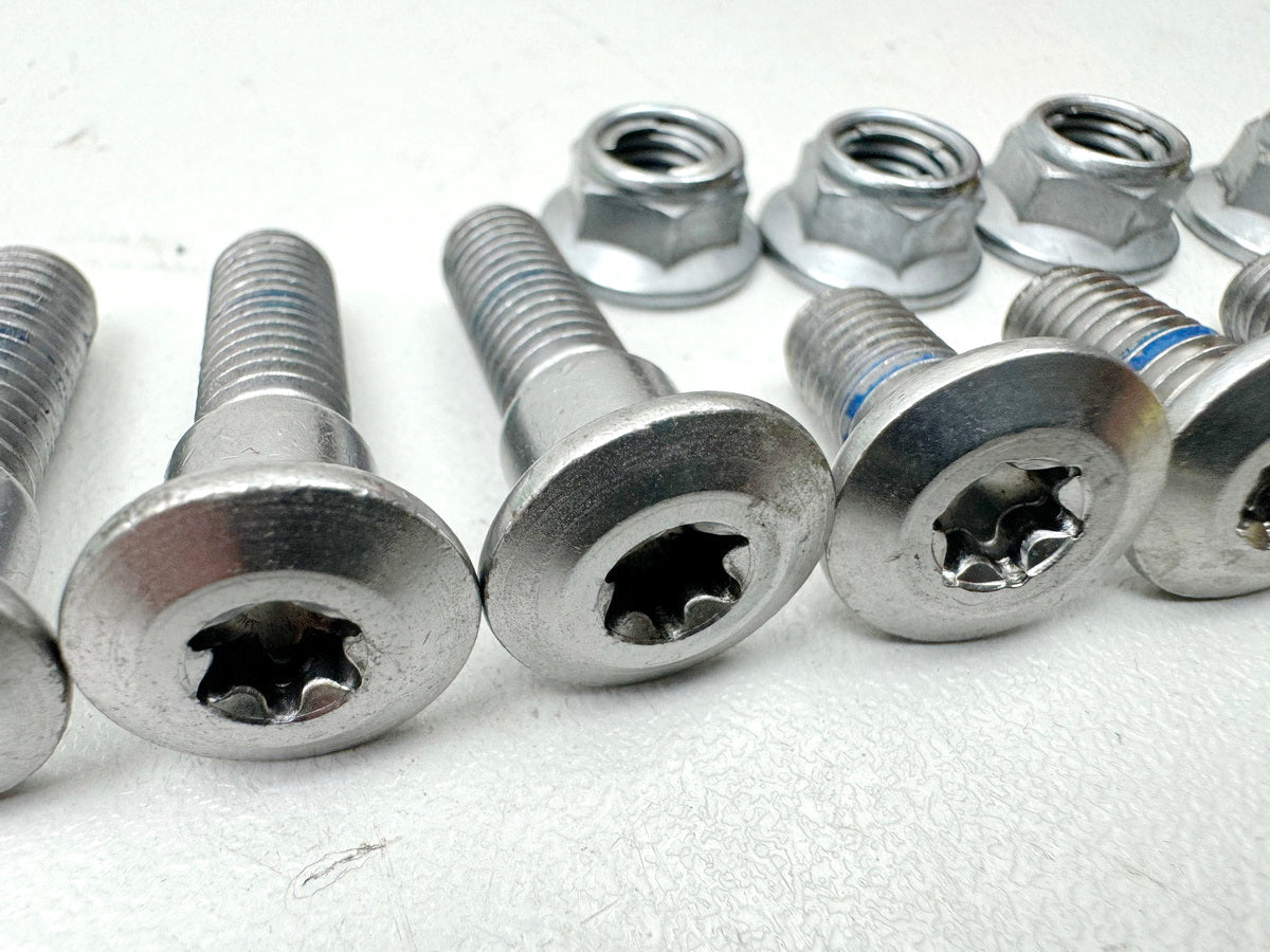 TRIUMPH SPEED TRIPLE 1050R ABS NN01 Screws Brake Disc front & rear (Rim)