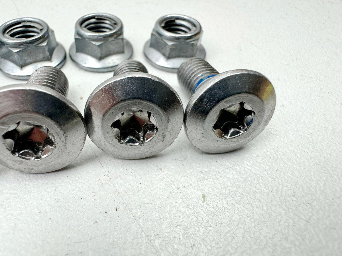 TRIUMPH SPEED TRIPLE 1050R ABS NN01 Screws Brake Disc front & rear (Rim)