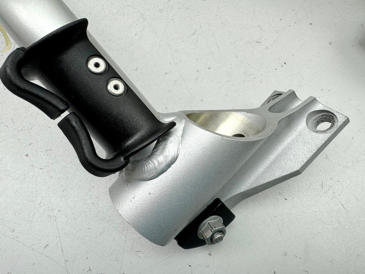 BMW C1 125 200 ABS Schulterbügel rechts Halterung Träger Hilfsrahmen (für Rahmen)