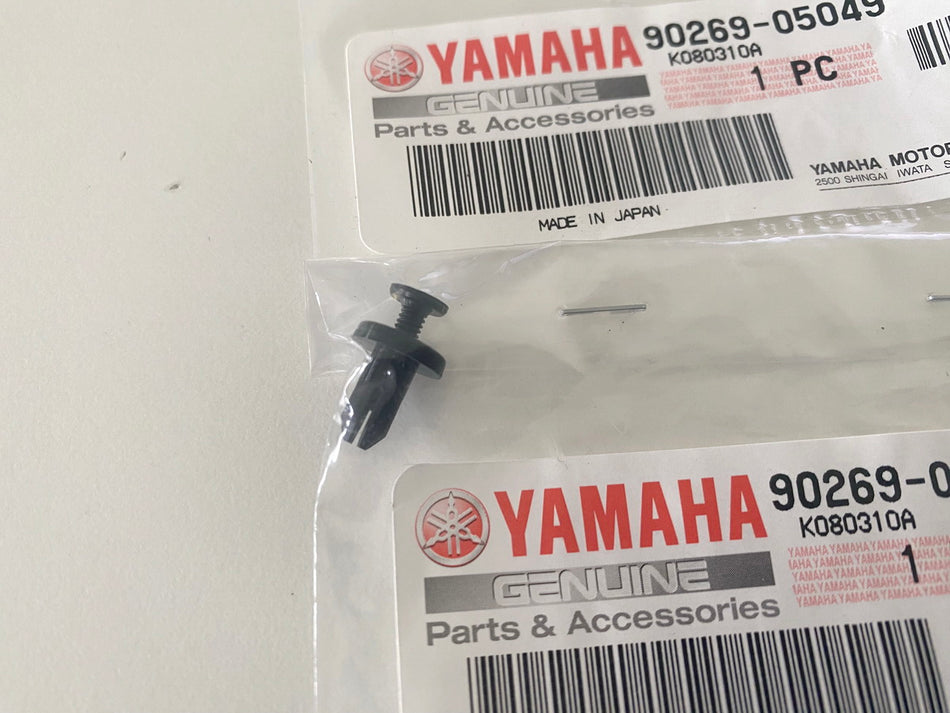 YAMAHA BT FZ TZ XT XTZ XVZ remache original clip de fijación 3 unidades - NUEVO