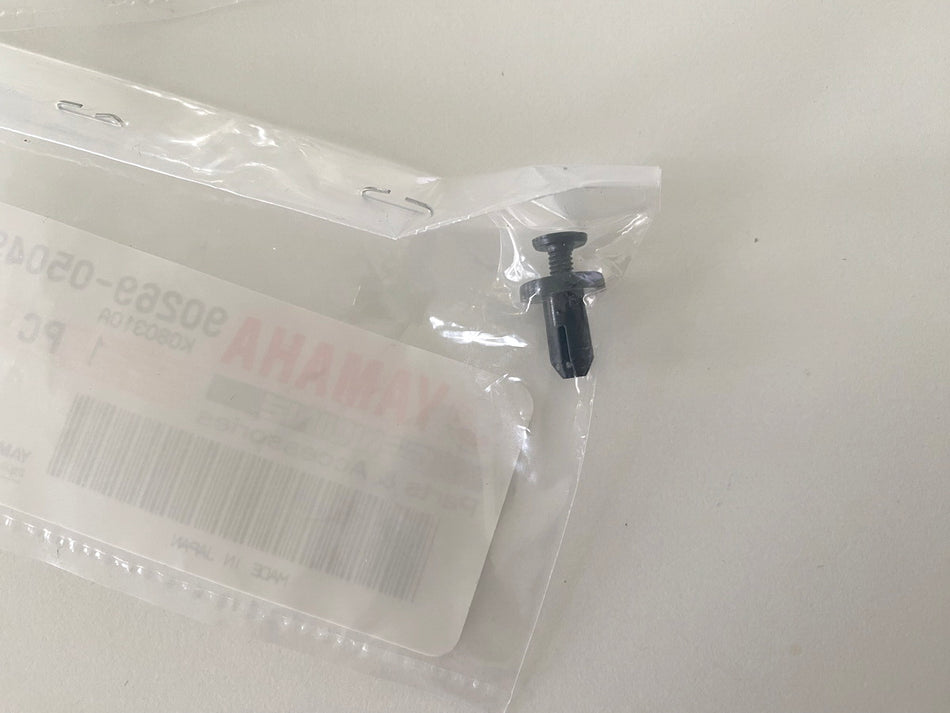 YAMAHA BT FZ TZ XT XTZ XVZ remache original clip de fijación 3 unidades - NUEVO