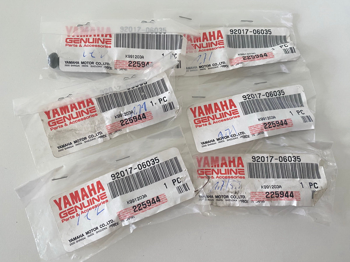 YAMAHA MT TDM XT XVZ YZF original Bolt Screw 6 pieces - NEW