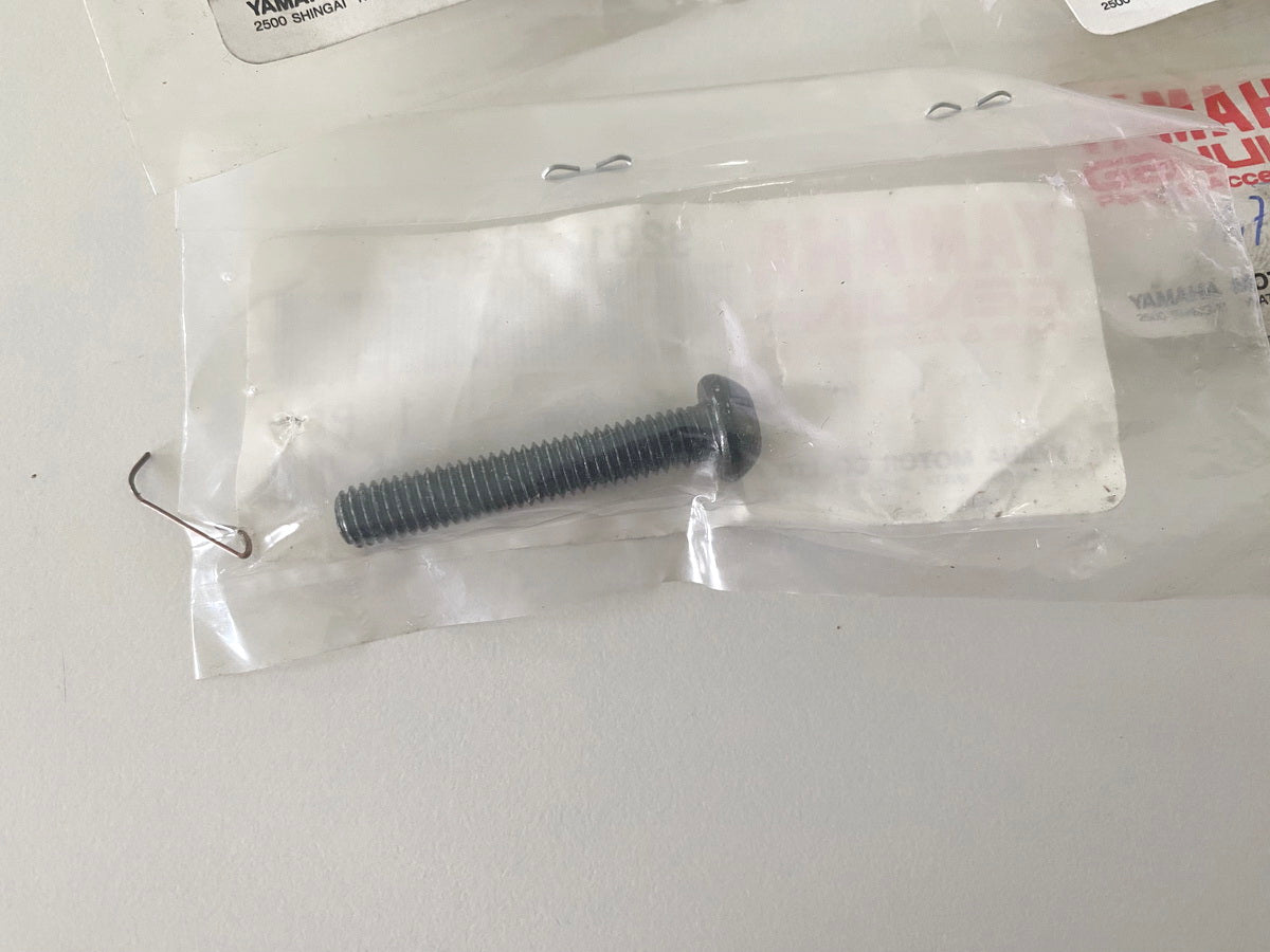YAMAHA MT TDM XT XVZ YZF original Bolt Screw 6 pieces - NEW