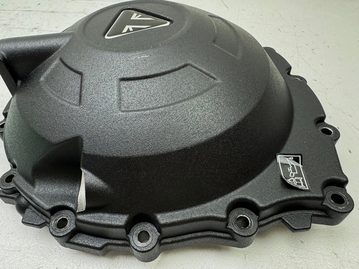 TRIUMPH SPEED TRIPLE 1050 R ABS NN01 Tapa de embrague Tapa de motor Tapa del cárter