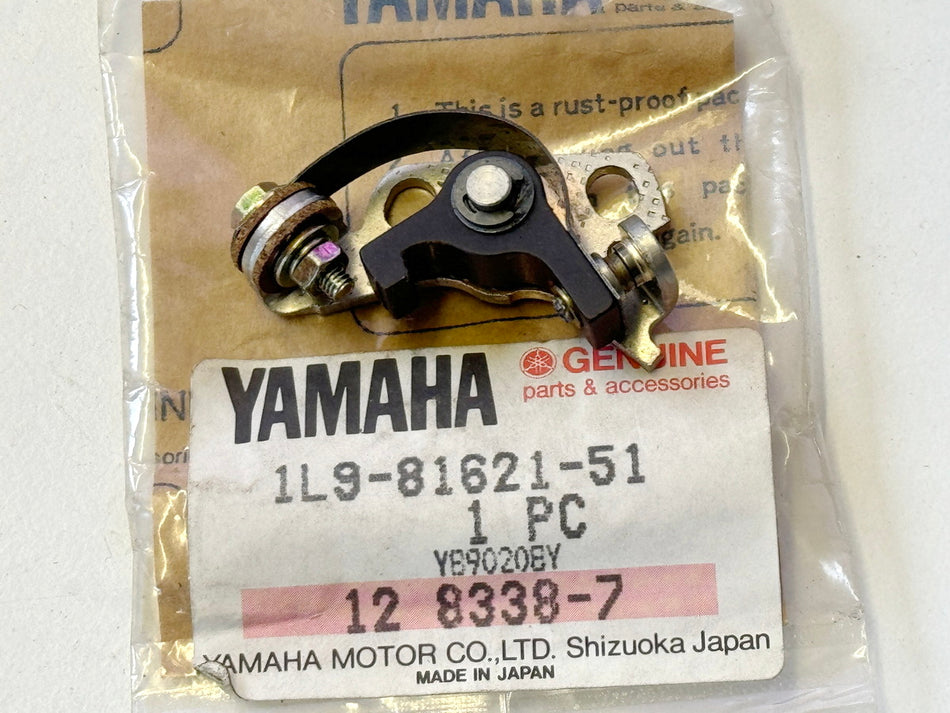 YAMAHA XS250 XS400 Platinos originales - NUEVOS