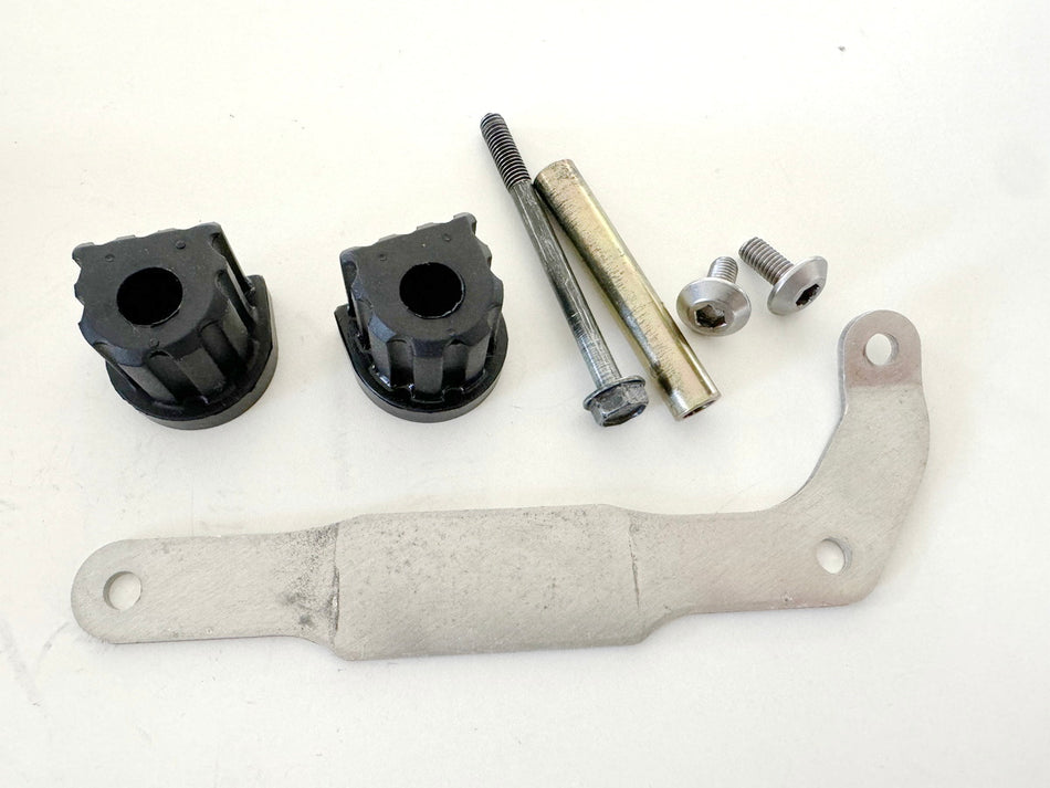 KAWASAKI ZX-10R ZXT00D Halterung Tank Gummis Puffer Dämpfer Schraube 06-07