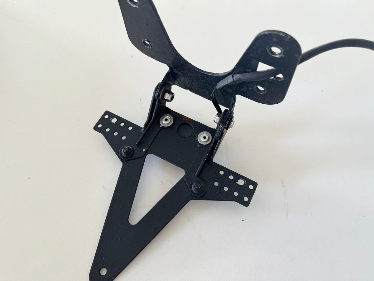 KAWASAKI ZX-10R ZXT00D Kennzeichenhalter Metall Träger Nummernschild 06-07
